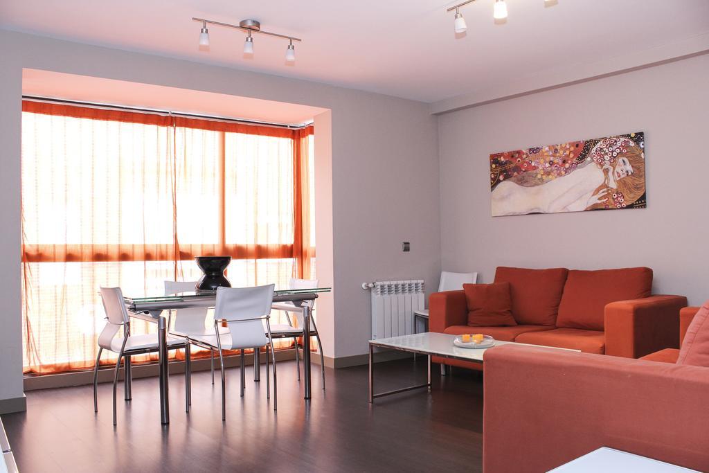 Apartamentos Calle Jose Madrid Bagian luar foto