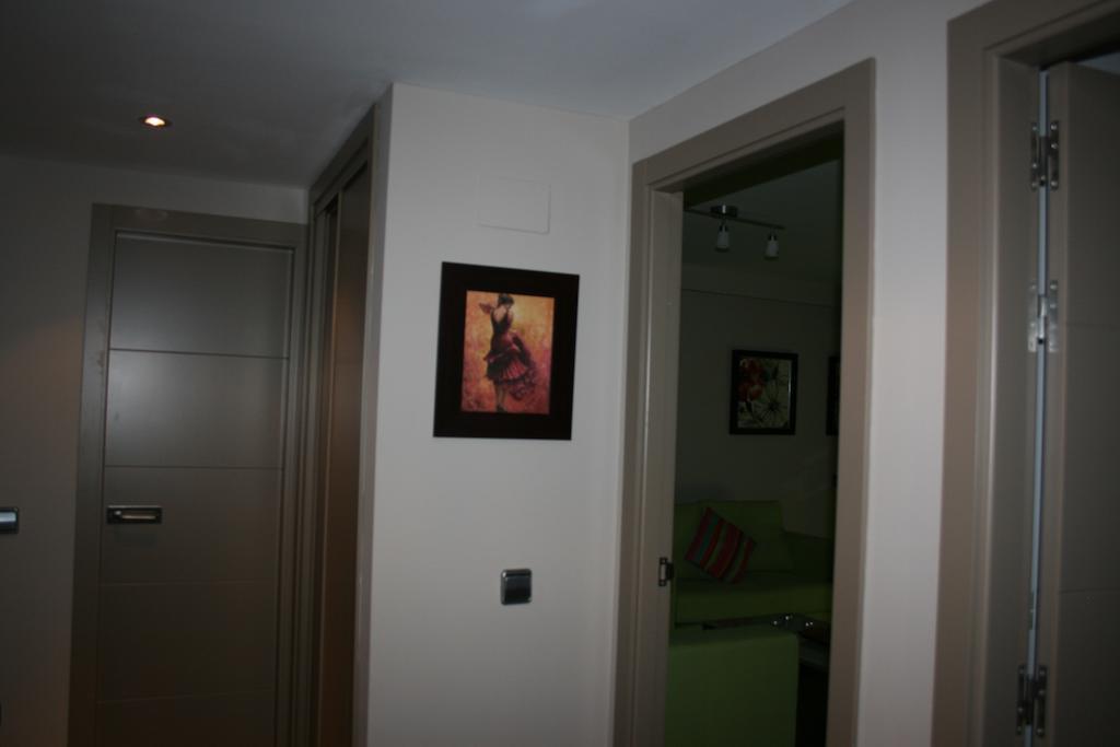 Apartamentos Calle Jose Madrid Bagian luar foto